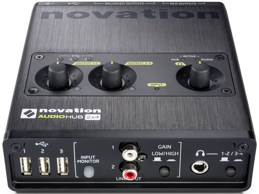 Аудиоинтерфейс Novation Audiohub 2x4