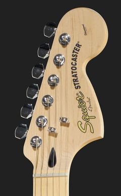 Электрогитара Fender SQUIER STANDARD STRATOCASTER MN