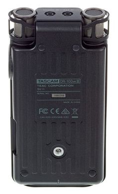 Цифровой диктофон Tascam DR-100
