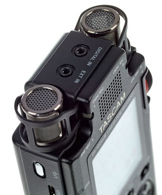 Цифровой диктофон Tascam DR-100