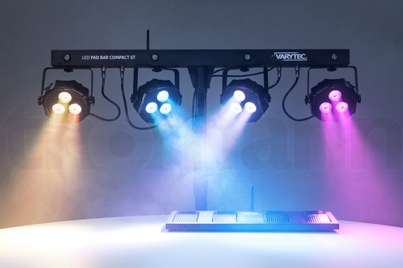 Комплект освещения Varytec LED Pad Bar Compact ST RGB